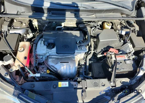 2017 Toyota Rav4 Xle z USA, uszkodzony, nr VIN JTMWFREV8HJ139087